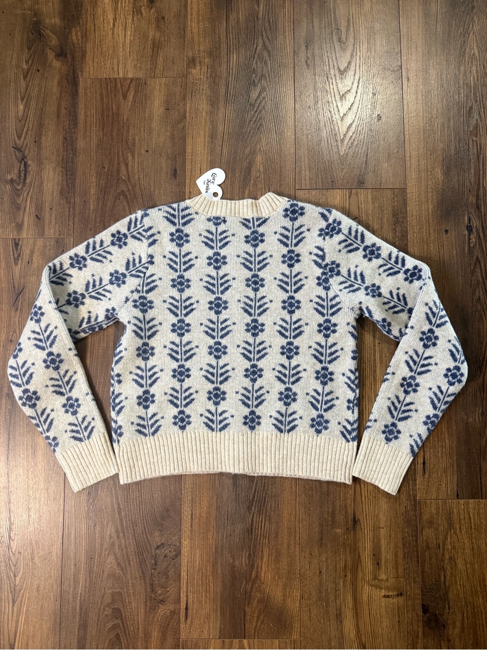 Love Knits NYC Floral Cardigan Sweater Women’s XS Cream Blue Button Knit NWT - Picture 7 of 8